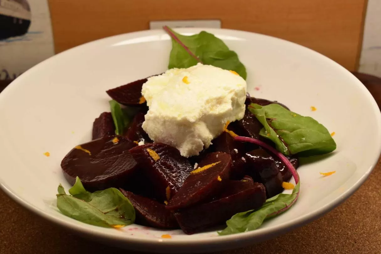 Beetroots with sour cheese