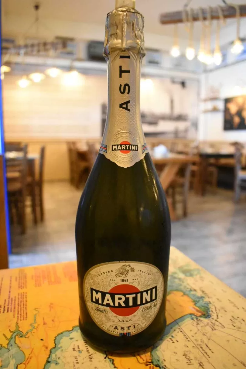 Martini Asti sparkling semi-sweet wine 750ml